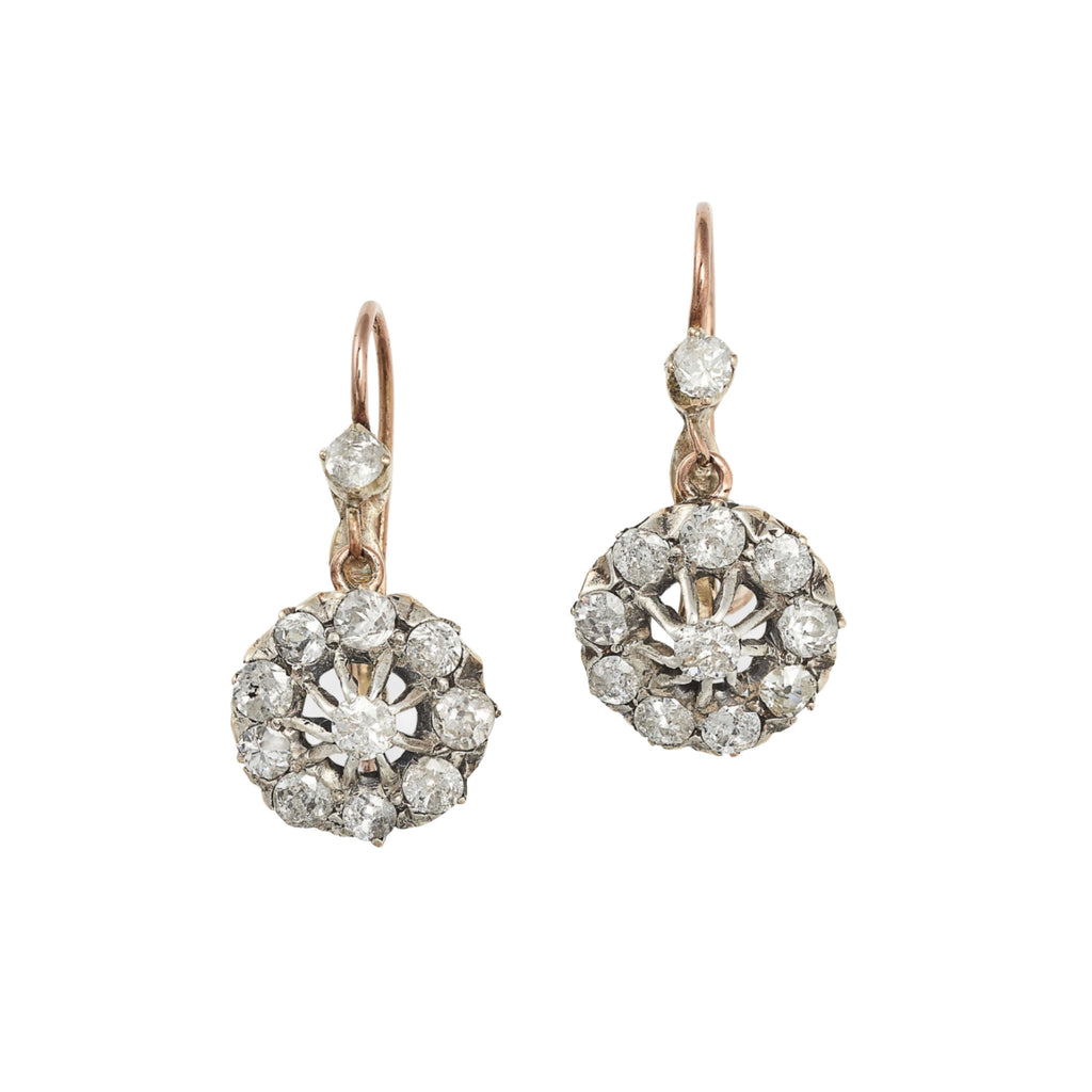 DROP EARRINGS made of diamond clusters on gold fittings